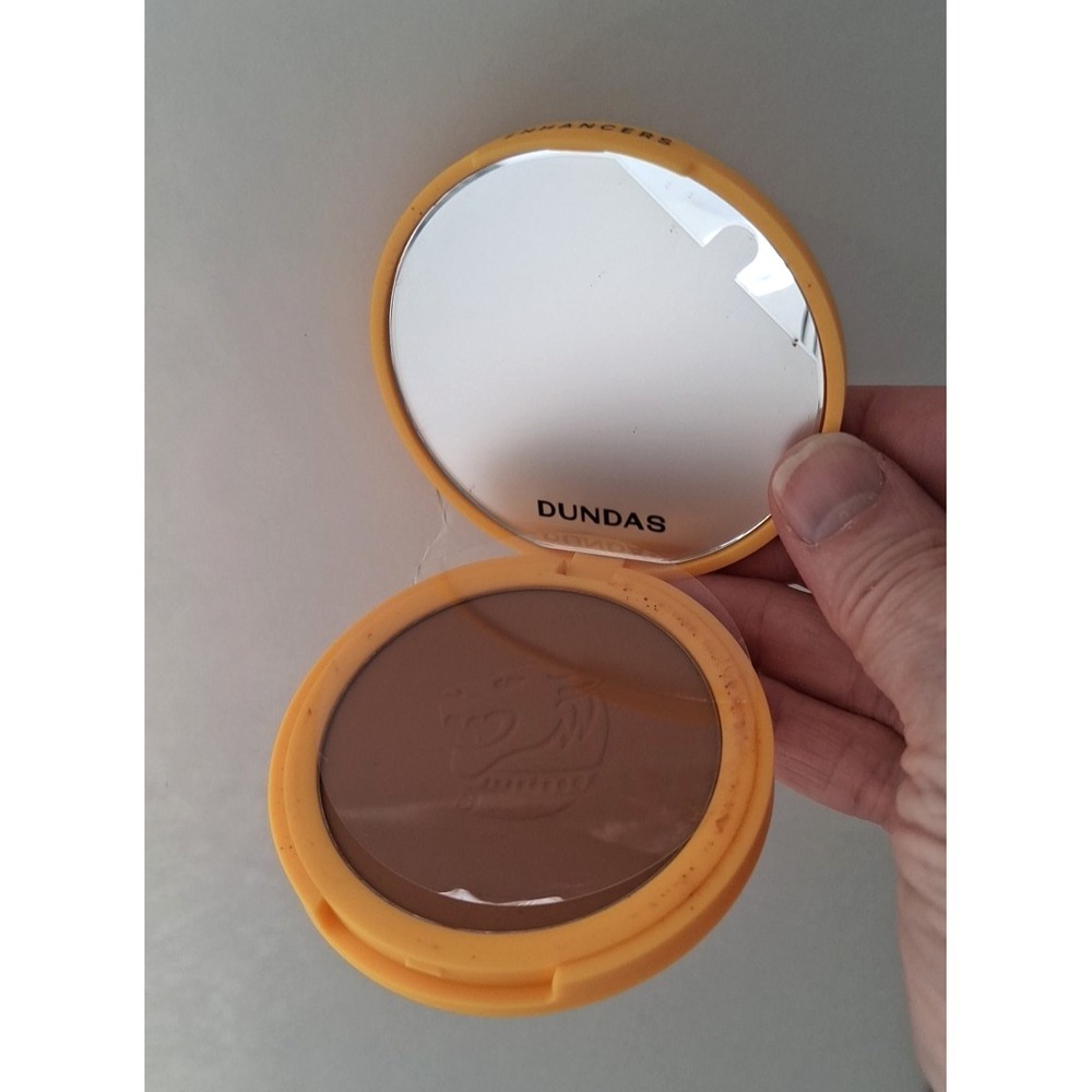 DUNDAS Beauty Bronzer Anonymous - Step 4 in Matte Mocha New without box